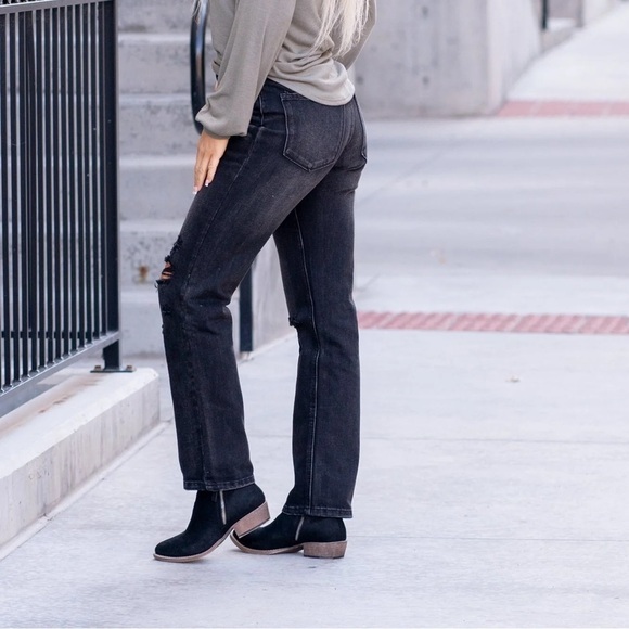 KanCan Size 11/29 Lynne Ultra High Rise Straight Leg Jeans Distressed Black NEW - Picture 3 of 14